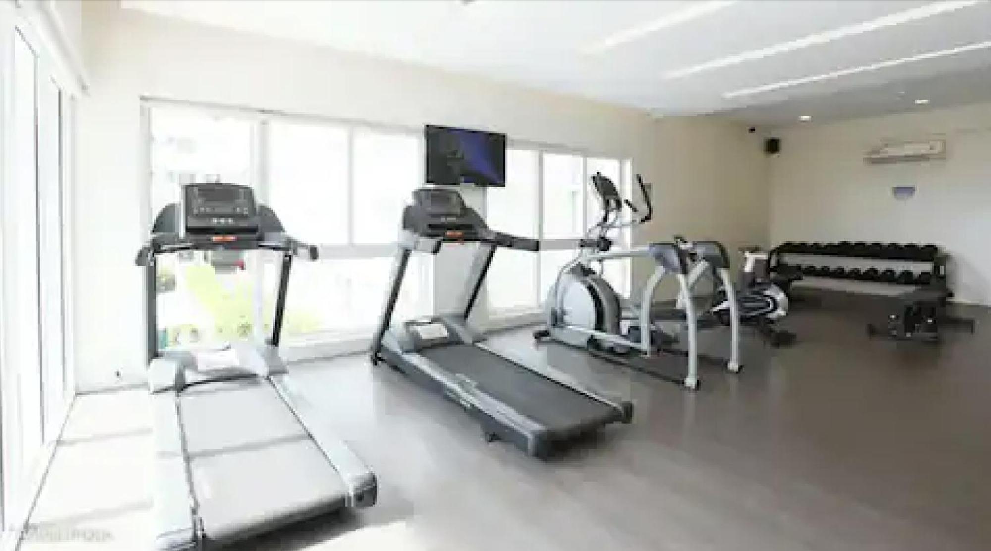 Veronica'S Homestay At Marina Spatial Condo Dumaguete City ภายนอก รูปภาพ