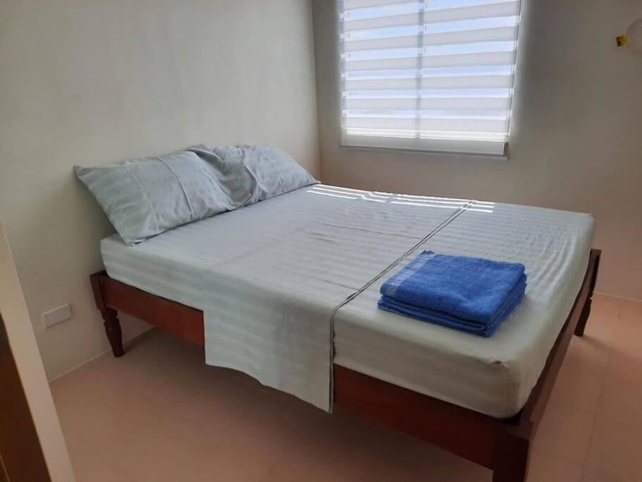 Veronica'S Homestay At Marina Spatial Condo Dumaguete City ภายนอก รูปภาพ