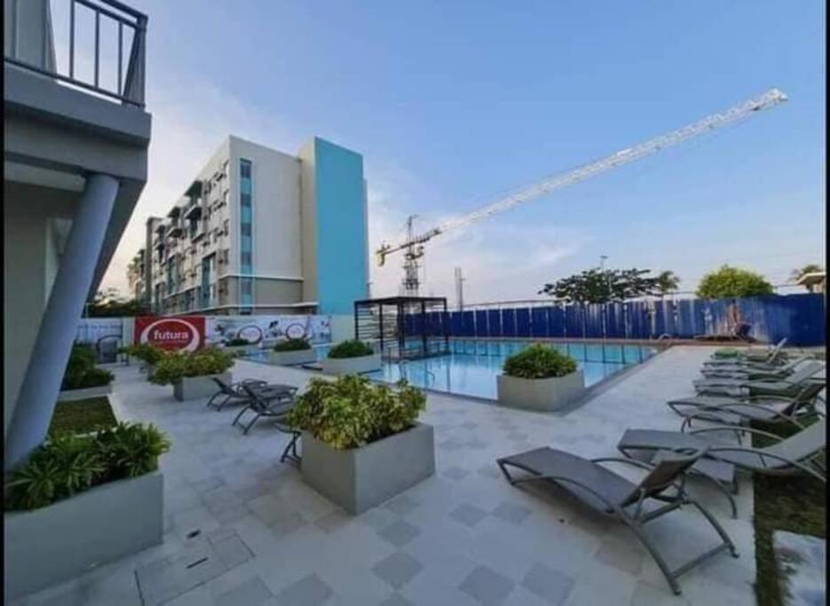 Veronica'S Homestay At Marina Spatial Condo Dumaguete City ภายนอก รูปภาพ
