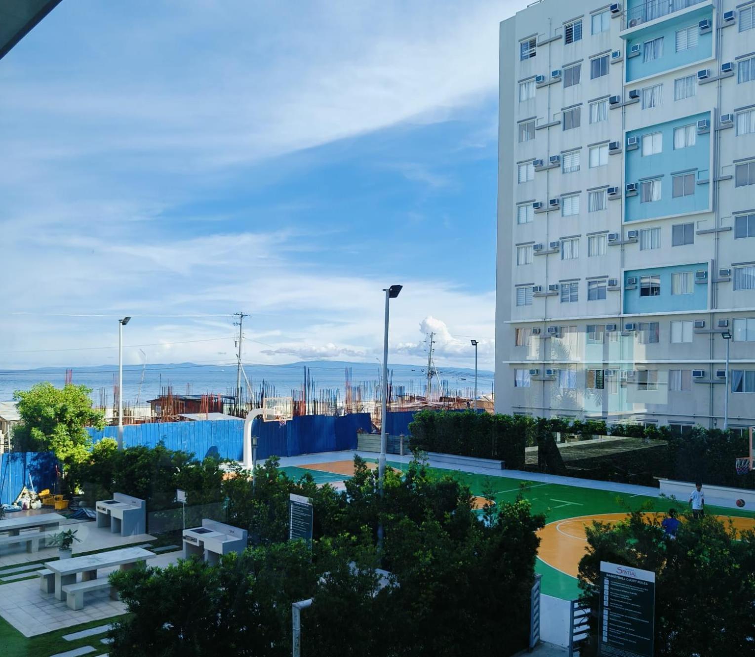 Veronica'S Homestay At Marina Spatial Condo Dumaguete City ภายนอก รูปภาพ
